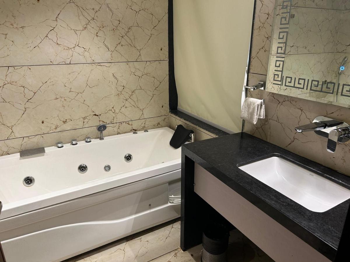 The Imperial Prime Clarks Inn Suites, Μπιλβάρα Εξωτερικό φωτογραφία